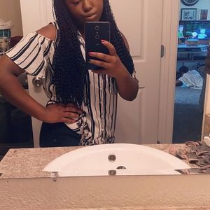 Meet your Posher, Latisha